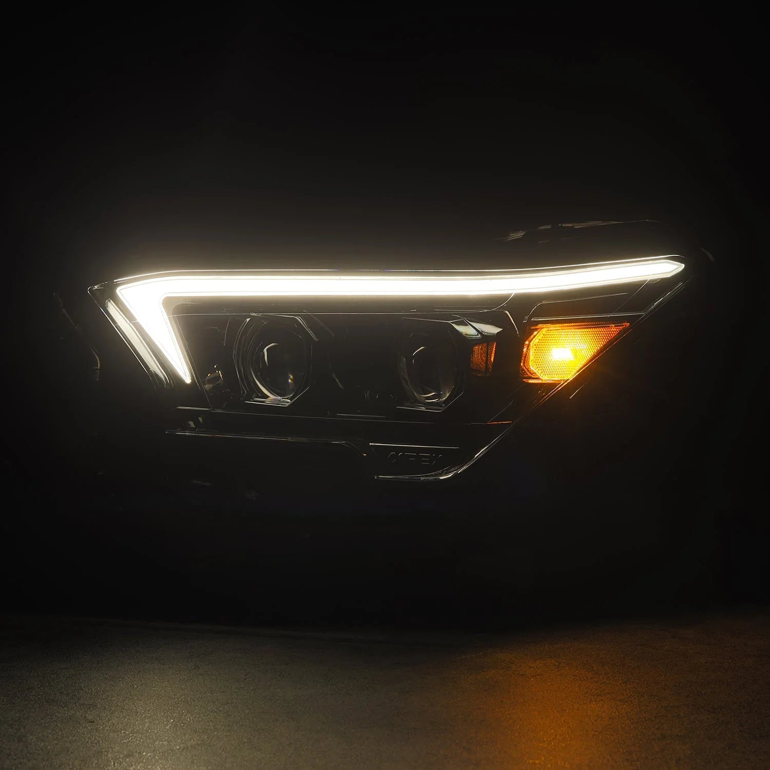 OG-Style LUXX-Series LED Projector Headlights 4Runner (2025+)