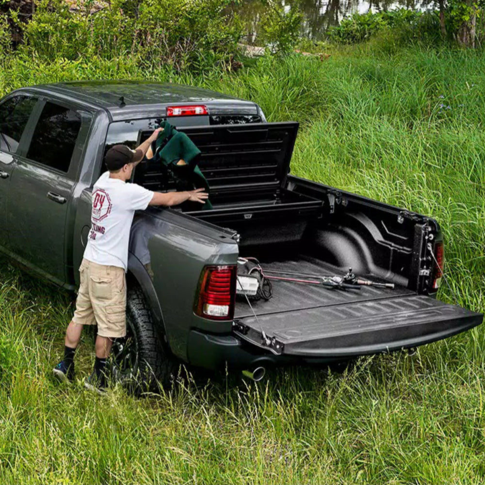 Deuce Soft Folding Tonneau Cover Tacoma (2016-2023)