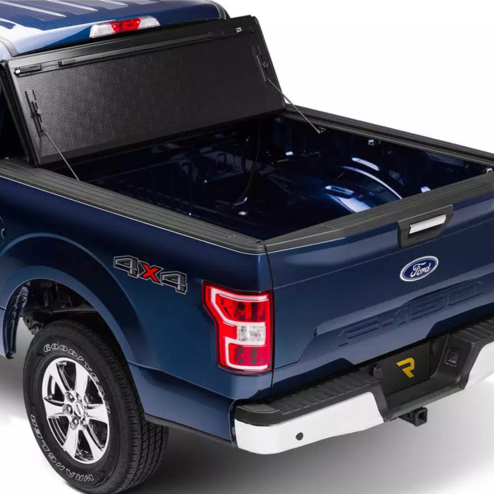 Fibermax Hard Folding Tonneau Cover Tacoma (2024+)