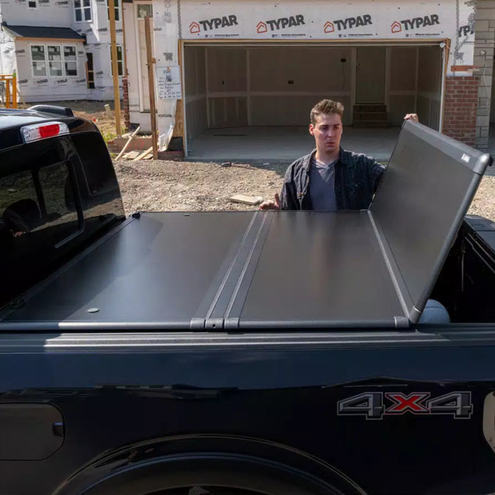 Triad Hard Folding Tonneau Cover Tundra (2022+)