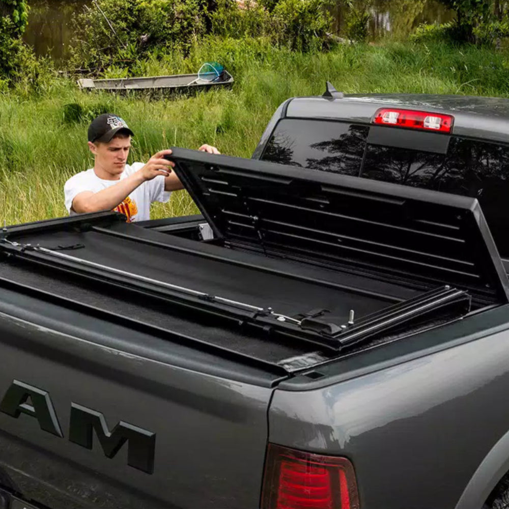 Deuce Soft Folding Tonneau Cover Tundra (2022+)