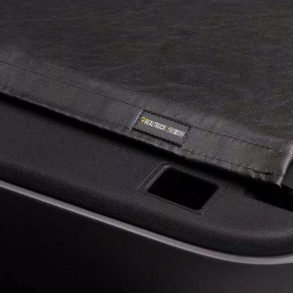 Deuce Soft Folding Tonneau Cover Tundra (2022+)