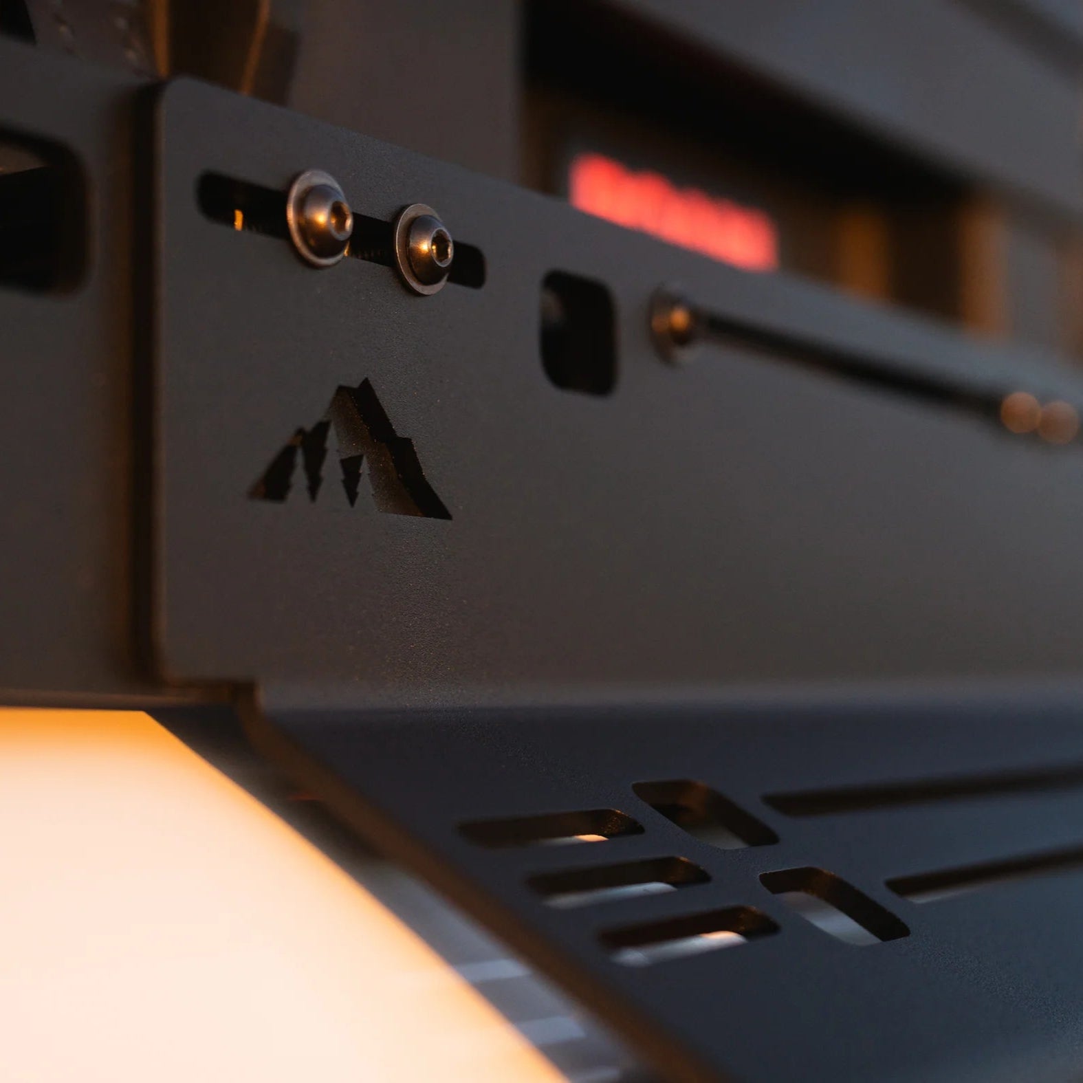 Window Panel Land Cruiser (2024+)