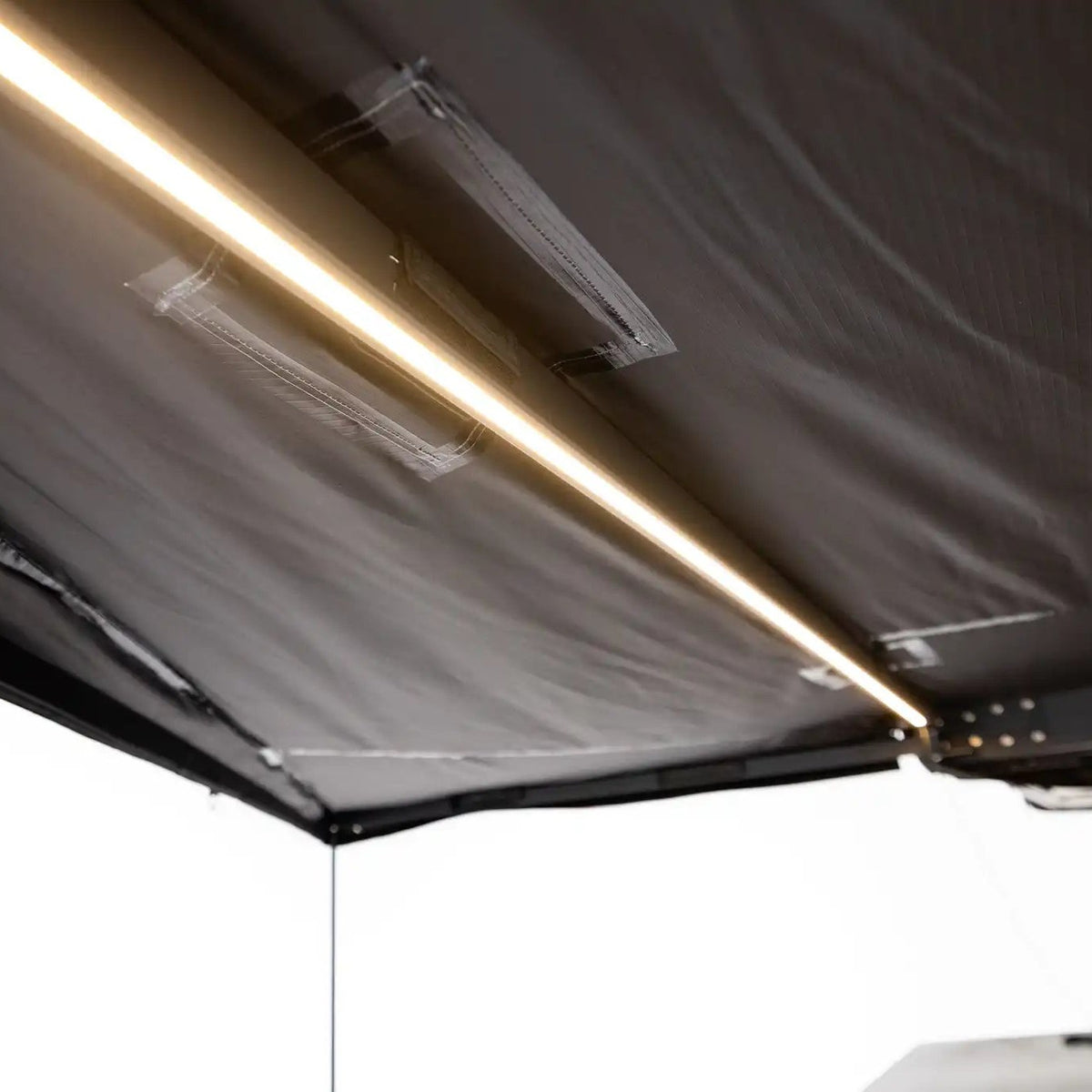 Freespirit Recreation 180 degree awning V2 mounted on a Toyota