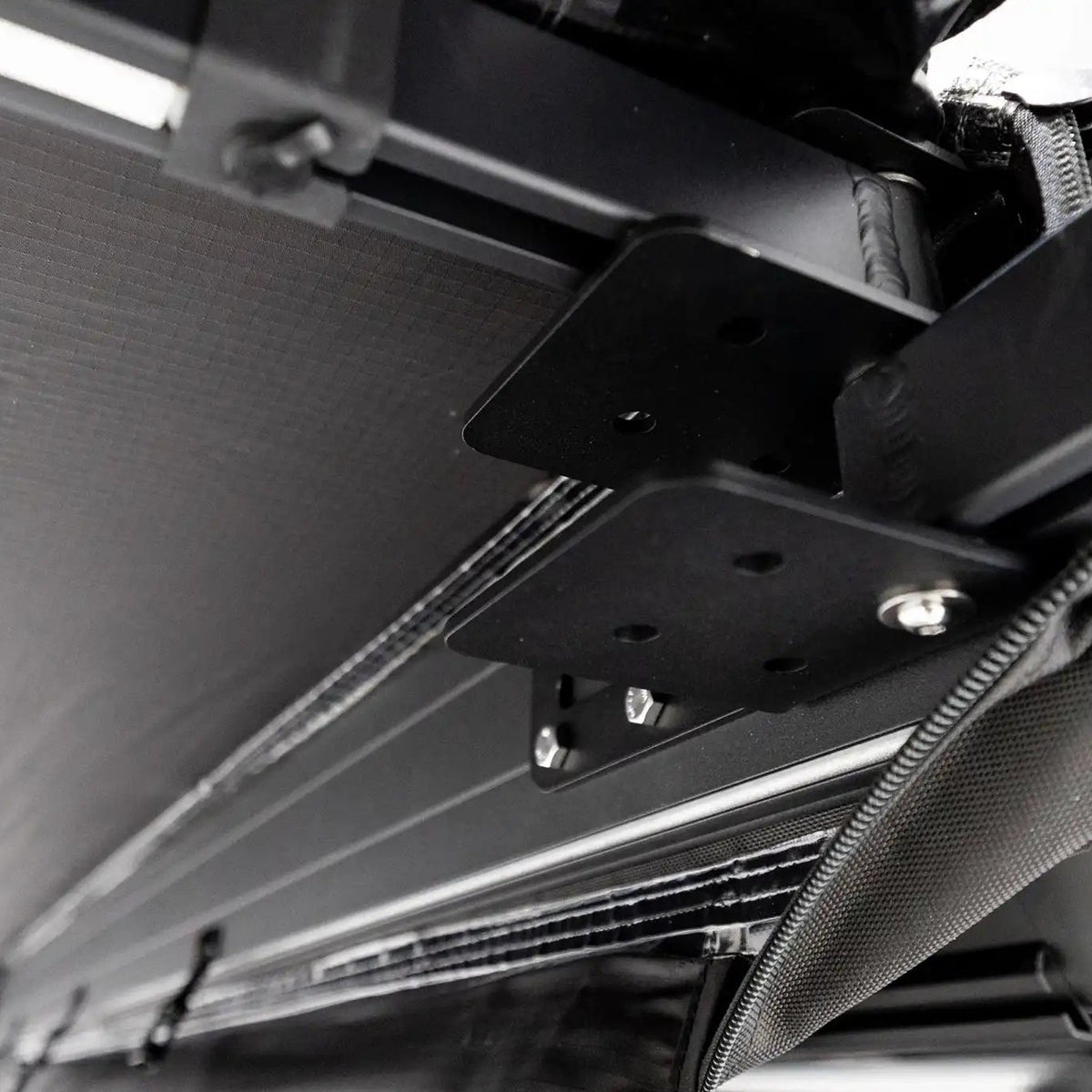 Freespirit Recreation 180 degree awning V2 mounted on a Toyota