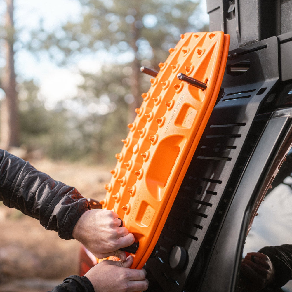 Offset Traction Board Mount