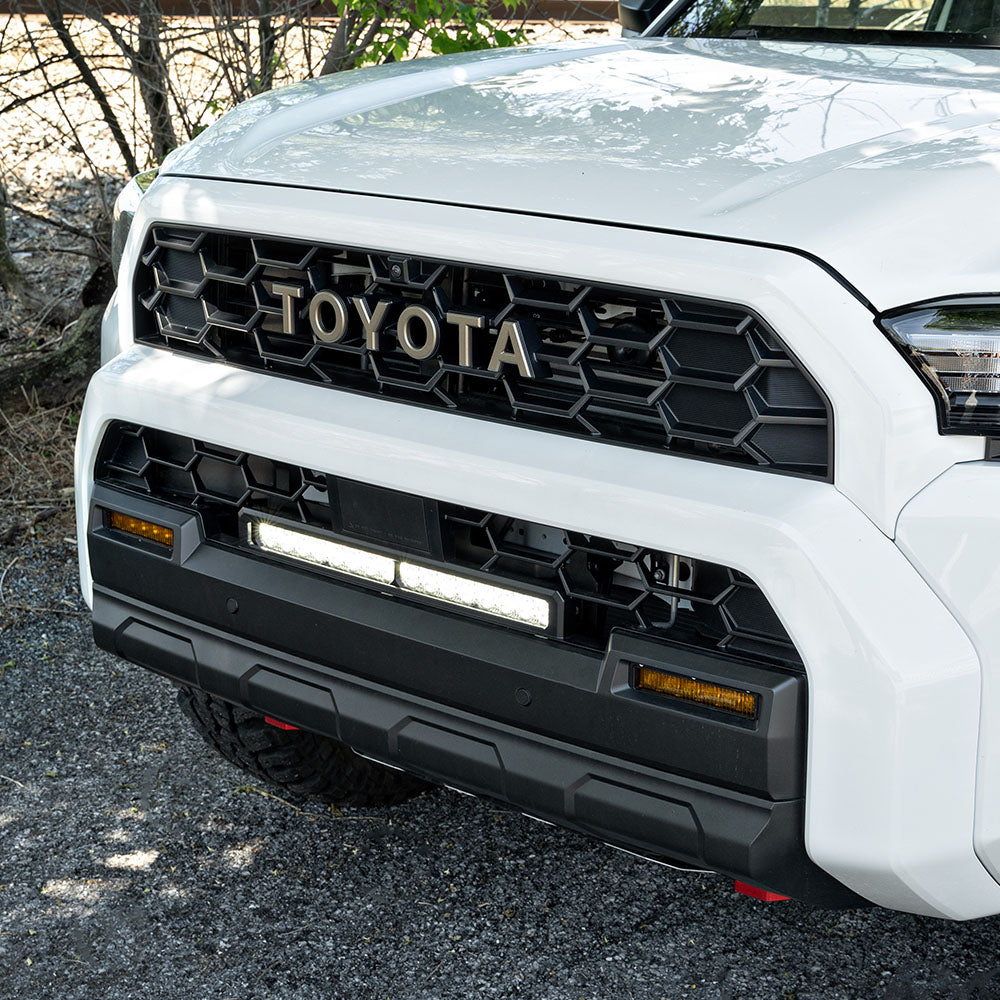 SS20 TRD Pro Grille & Trailhunter Lightbar Kit 4Runner (2025+)