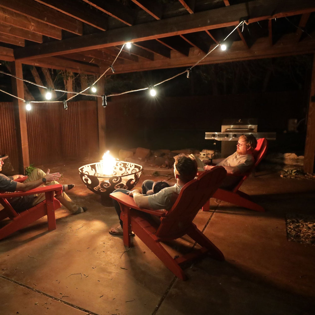 Freespirit Recreation camping string lights with speakers