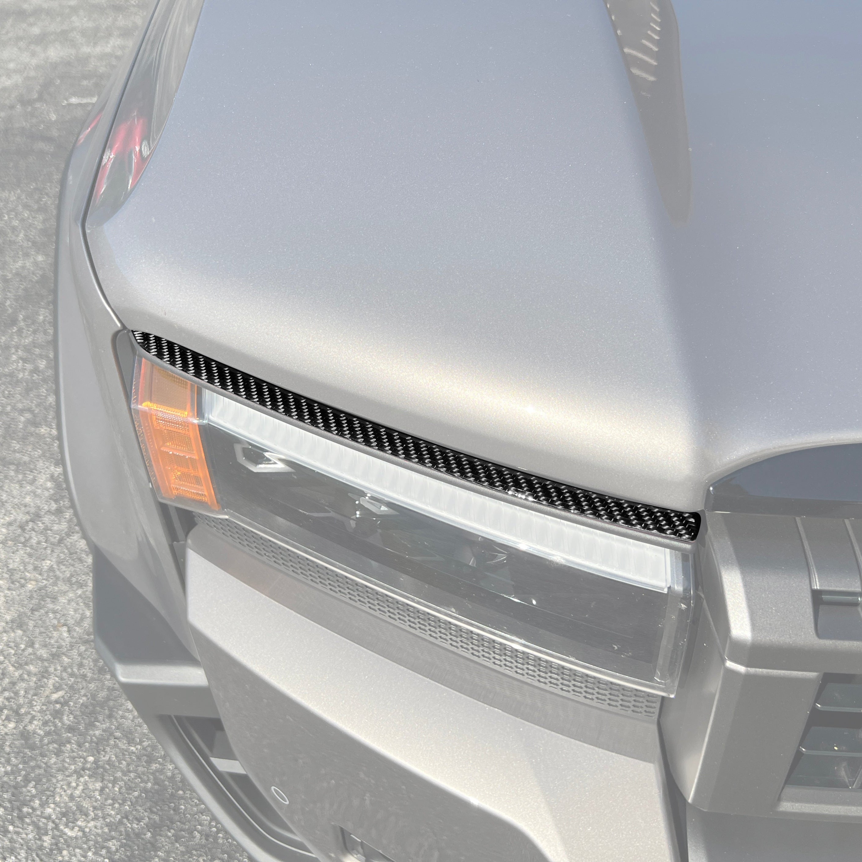 Upper Headlight Accent Trim Land Cruiser (2024+)