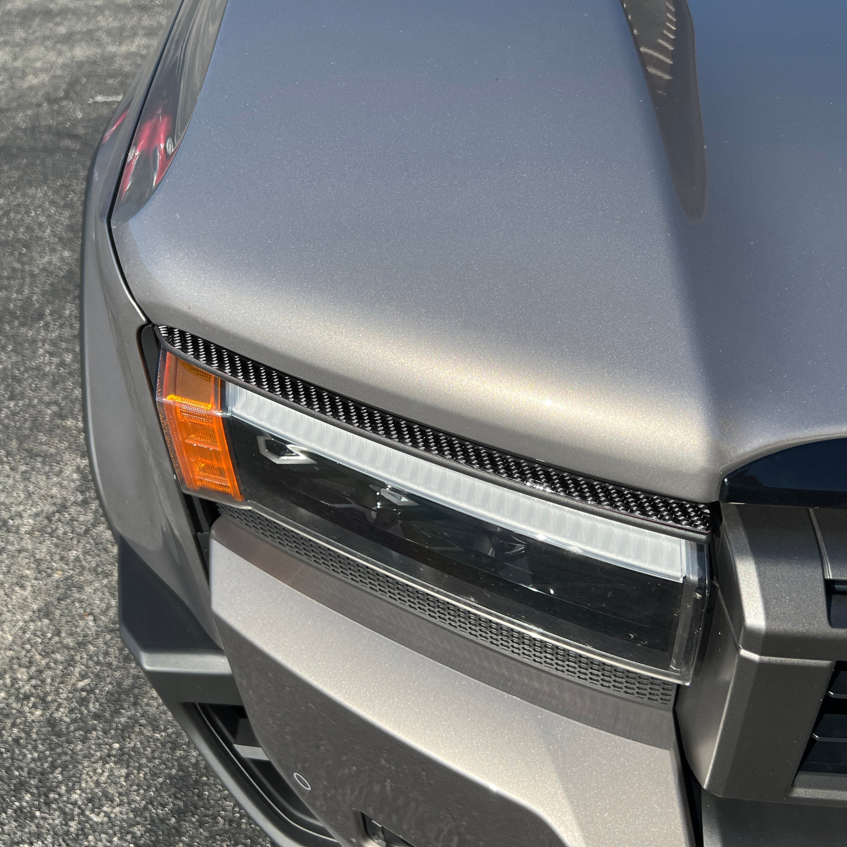 Upper Headlight Accent Trim Land Cruiser (2024+)