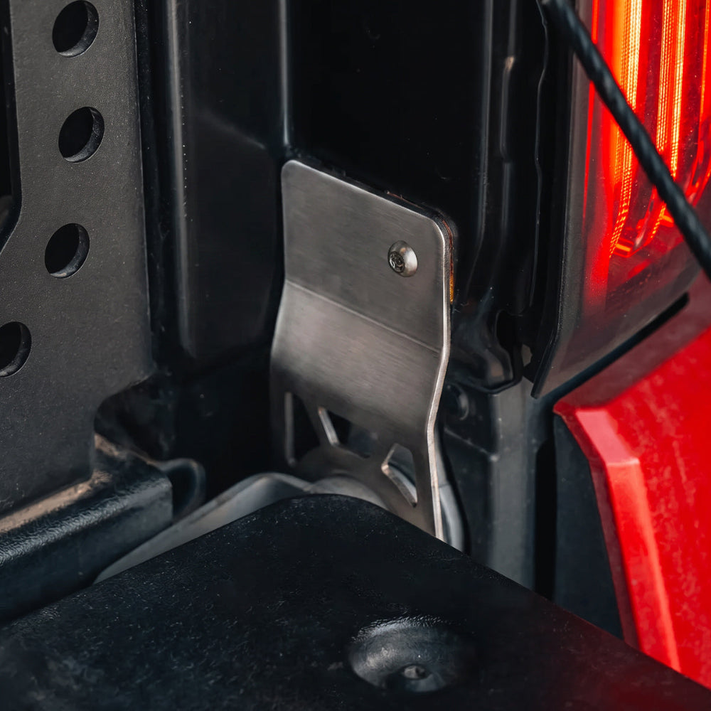 Tailgate Theft Protector Tacoma (2024+)
