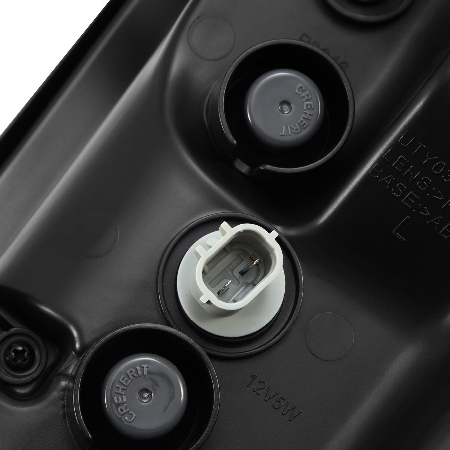 LUXX Series LED Tail Lights Tacoma (2016-2023)