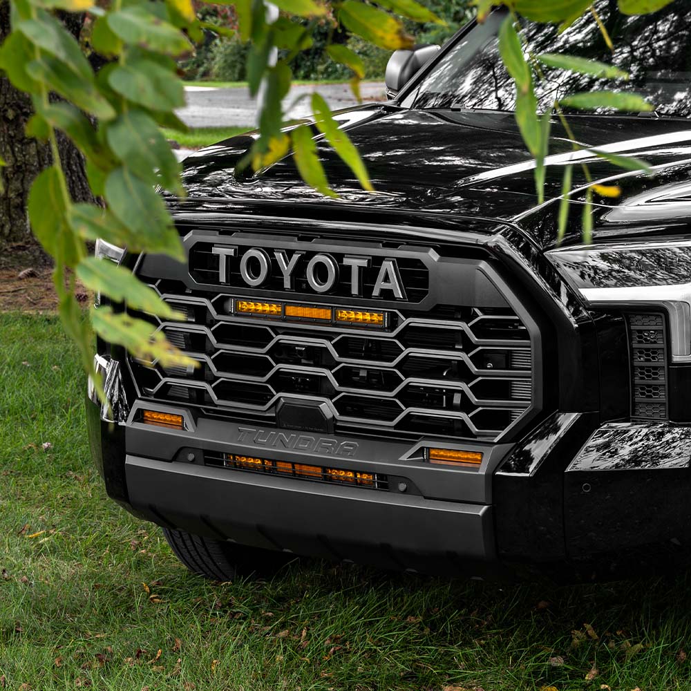 SS18 TRD Pro Grille Lightbar Kit Tundra (2022+)