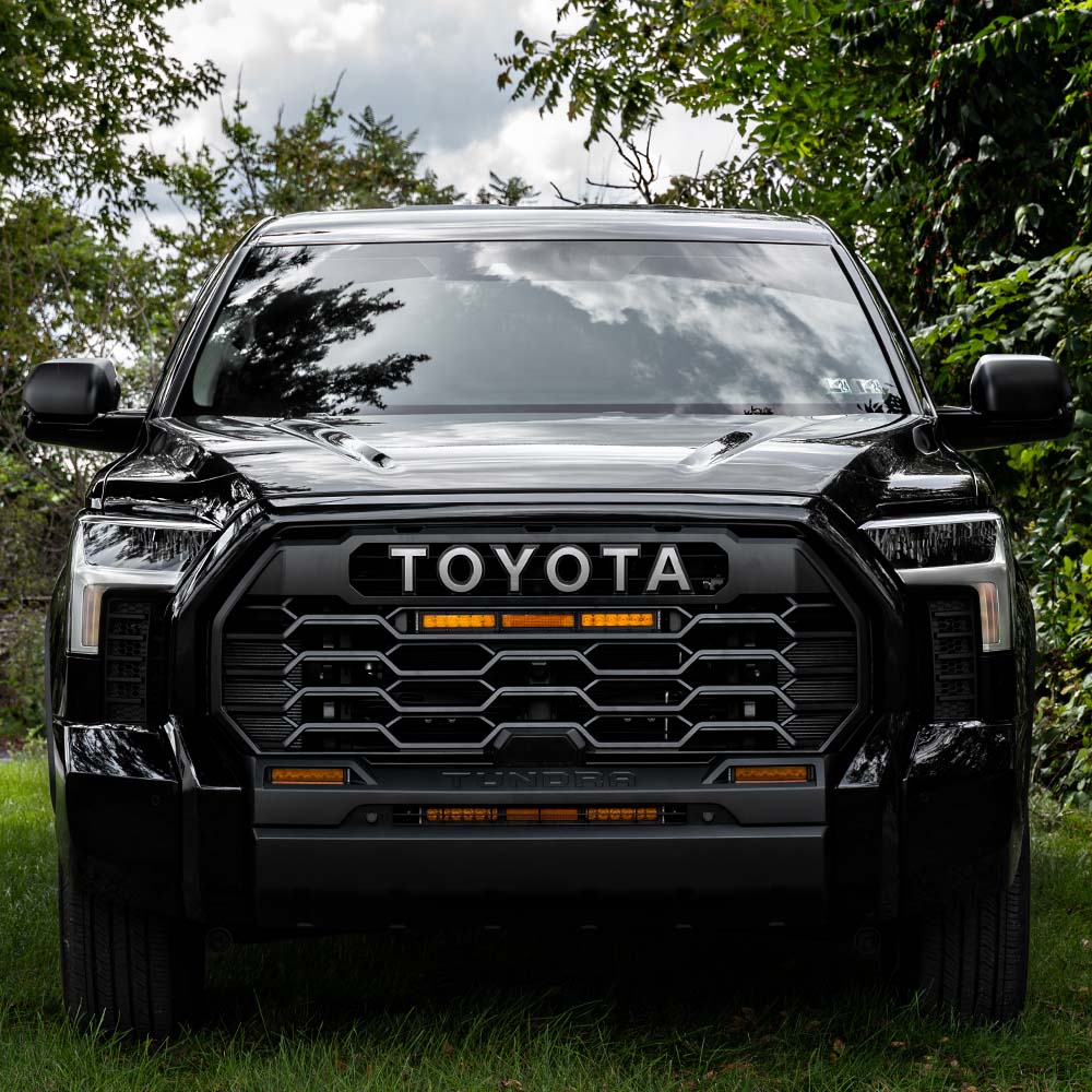 SS18 TRD Pro Grille Lightbar Kit Tundra (2022+)