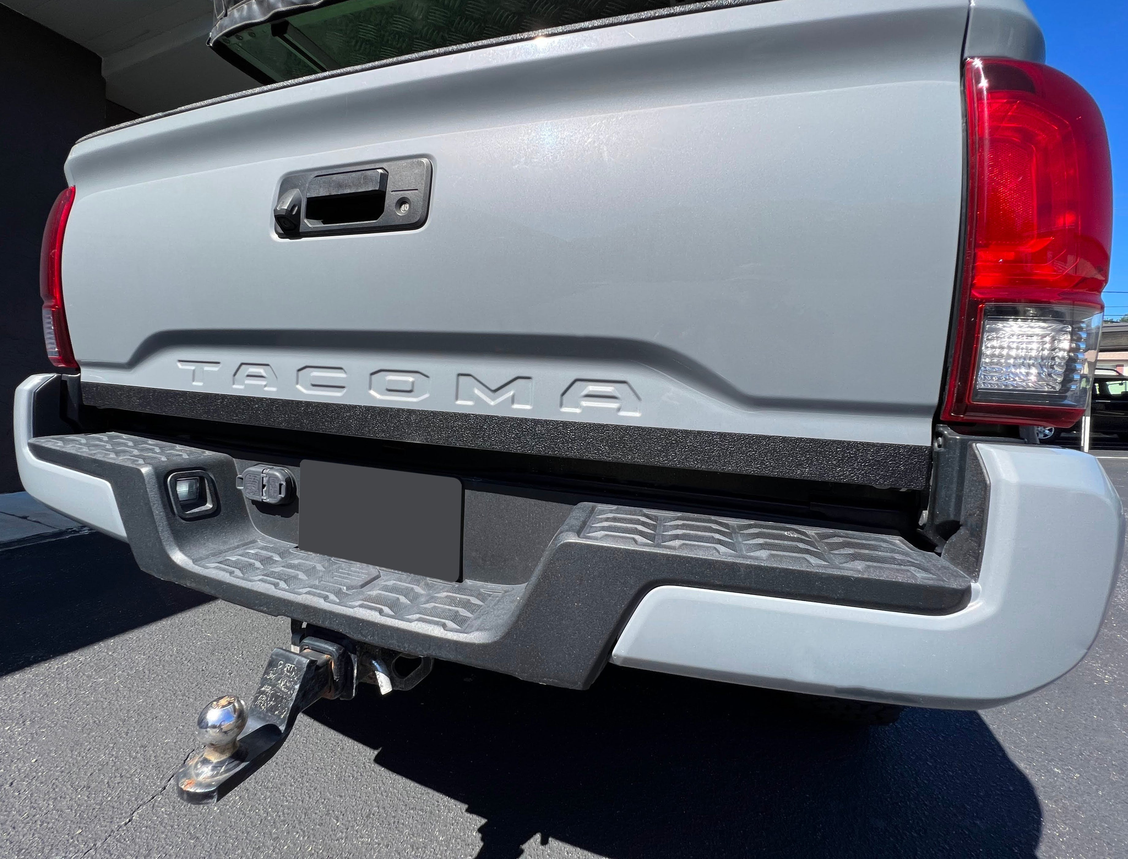 Textured Tailgate Protection Overlay Tacoma (2016-2023)
