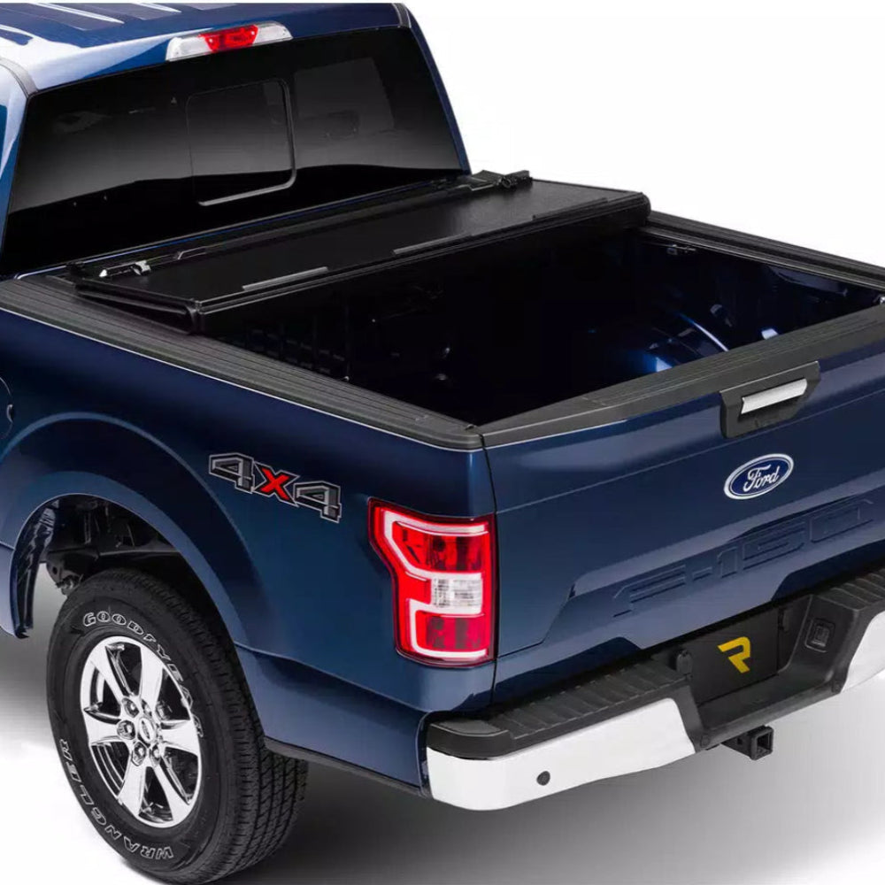 Fibermax Hard Folding Tonneau Cover Tacoma (2024+)