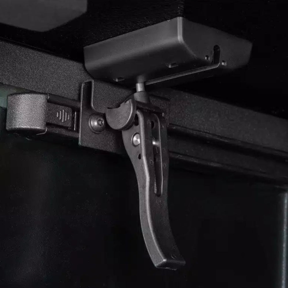 Triad Hard Folding Tonneau Cover Tundra (2022+)