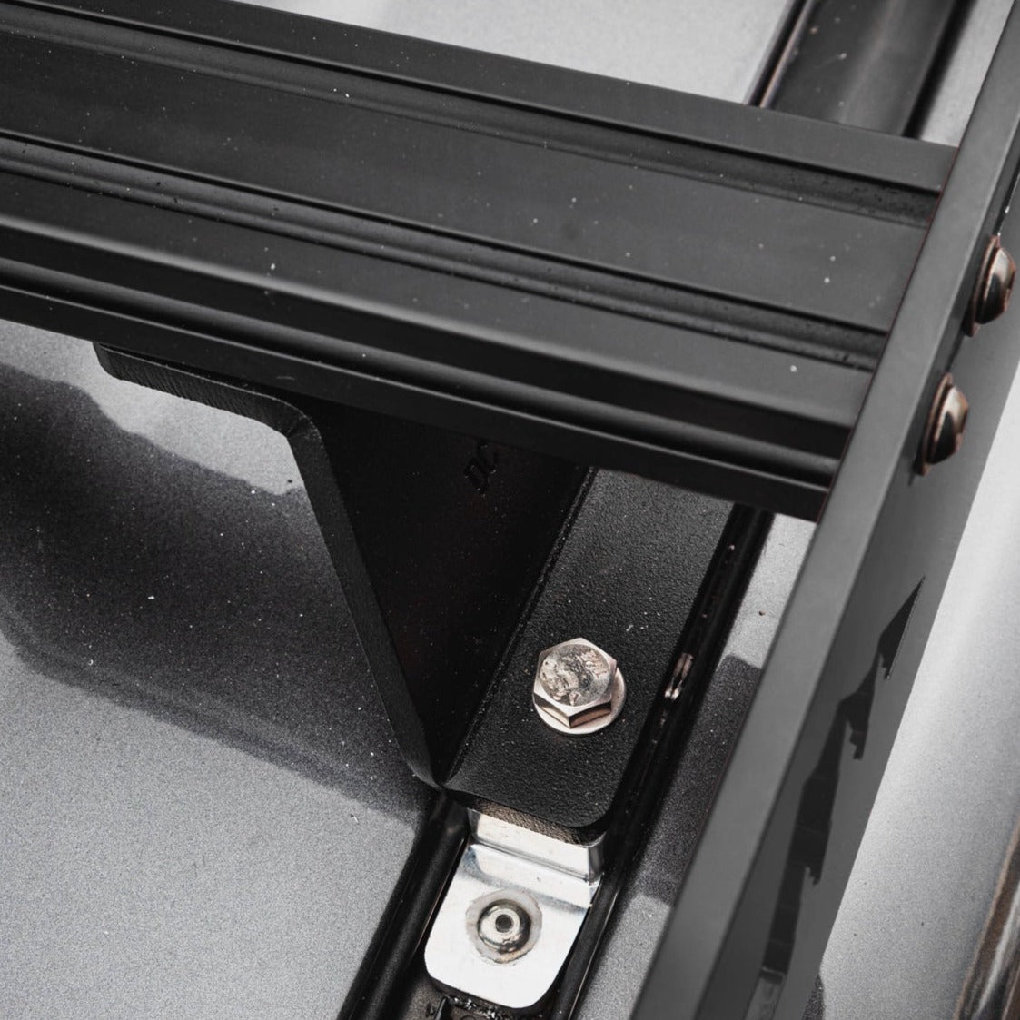 The Little Bear (2007-2021 Tundra Double Cab Roof Rack)