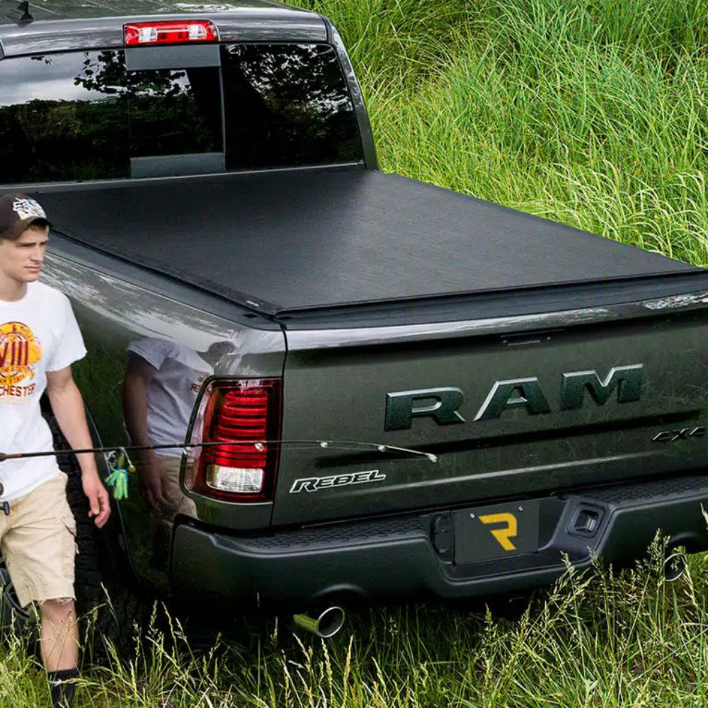 Deuce Soft Folding Tonneau Cover Tundra (2022+)