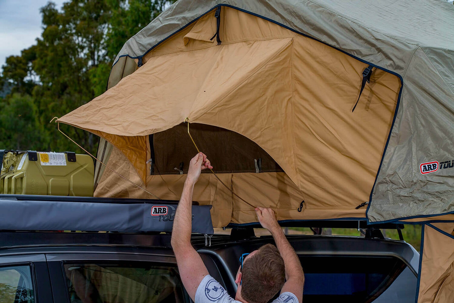 Simpson III Rooftop Tent with Annex