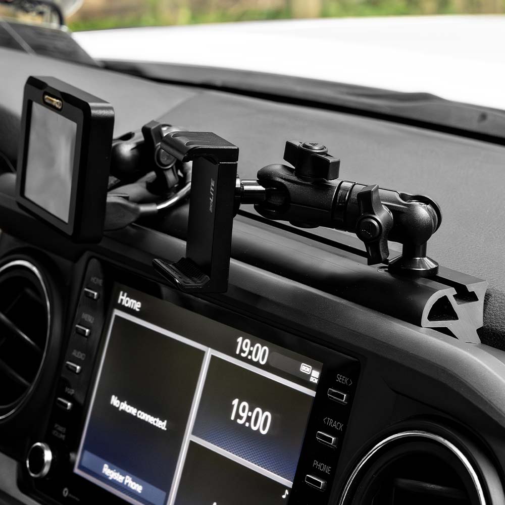 TomTom Supporto Smartphone, Staffa Auto Presa Aria Compatibile Iphone, Samsung, Huawei e altri con Schermi fino a 6.2 Pollici, Nero TomTom Supporto Smartphone, Staffa Auto Presa Aria Compatibile Iphone, Samsung, Huawei e altri con Schermi fino a 6.2 Pollici, Nero