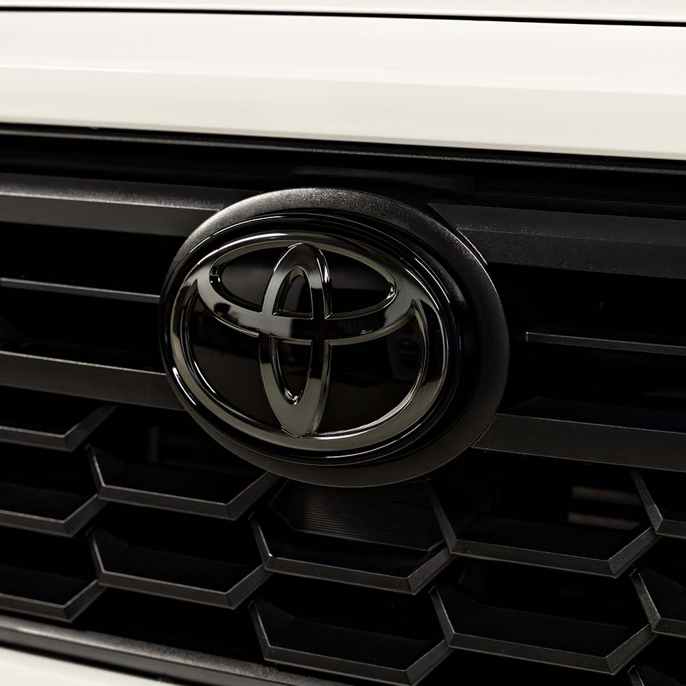 OEM Illuminated Front Grille Emblem 4Runner (2025+)