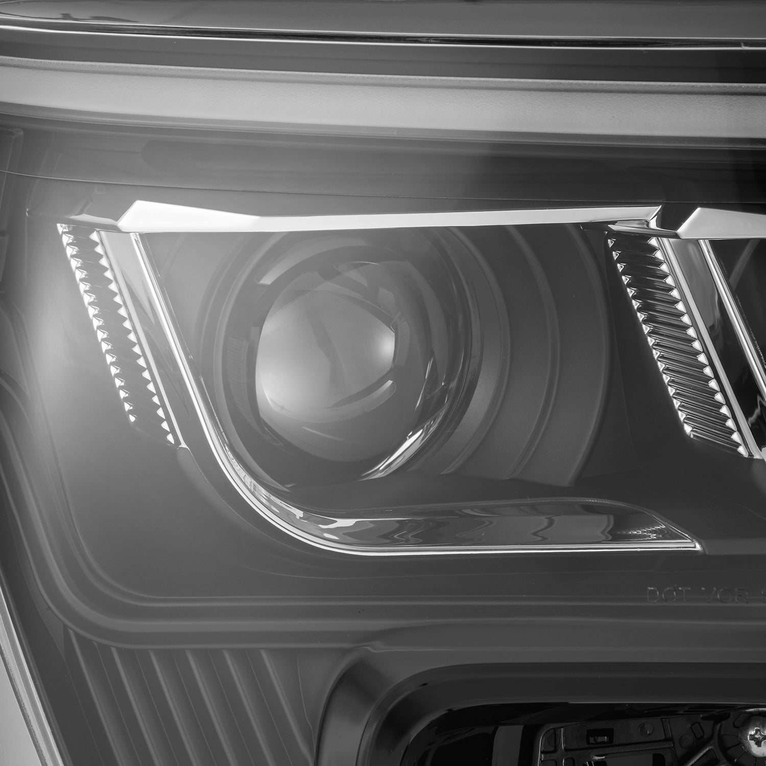 LUXX-Series LED Projector Headlights Black Tundra (2022-2024)