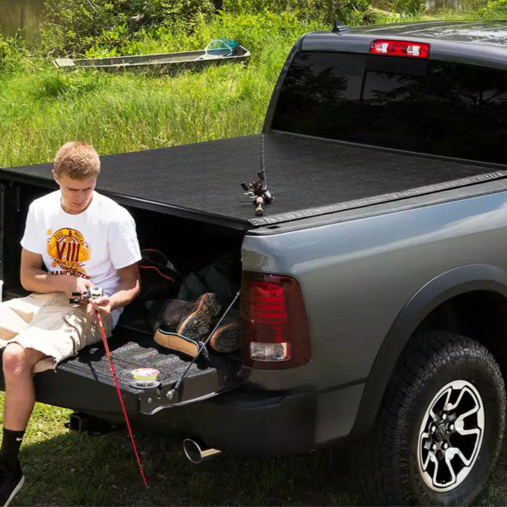 Deuce Soft Folding Tonneau Cover Tundra (2022+)