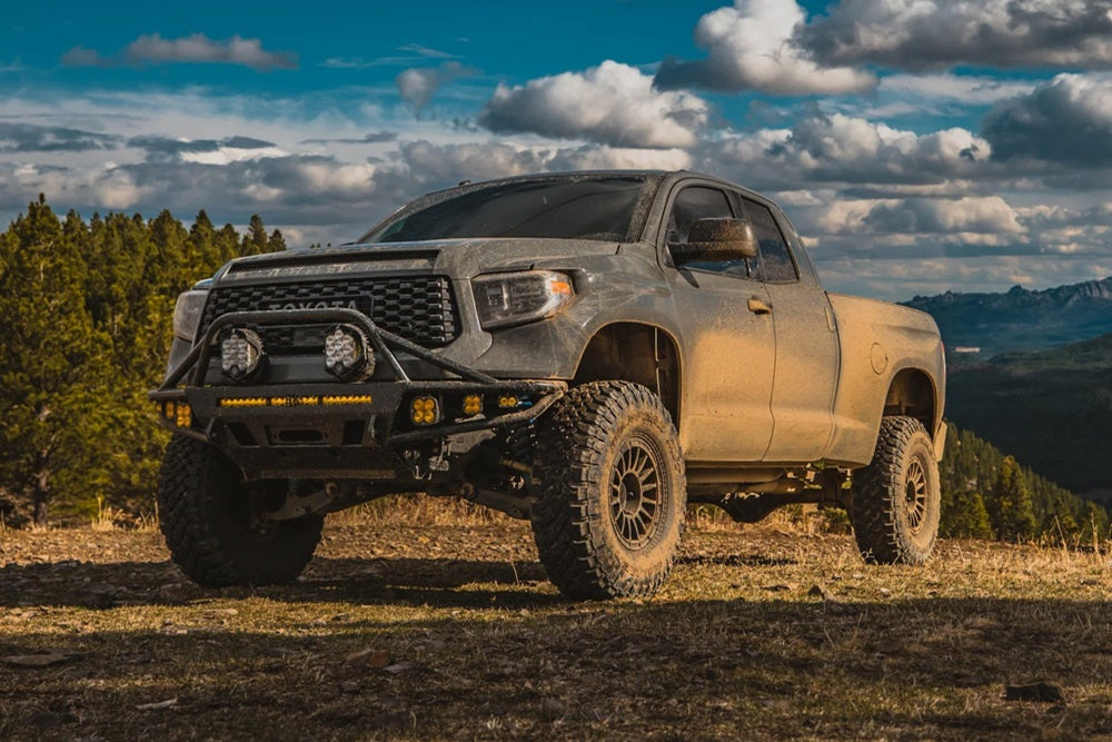 Hybrid Front Bumper Tundra (2014-2021)