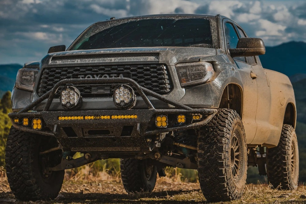 Hybrid Front Bumper Tundra (2014-2021)