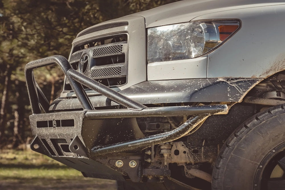 Hybrid Front Bumper Tundra (2007-2013)