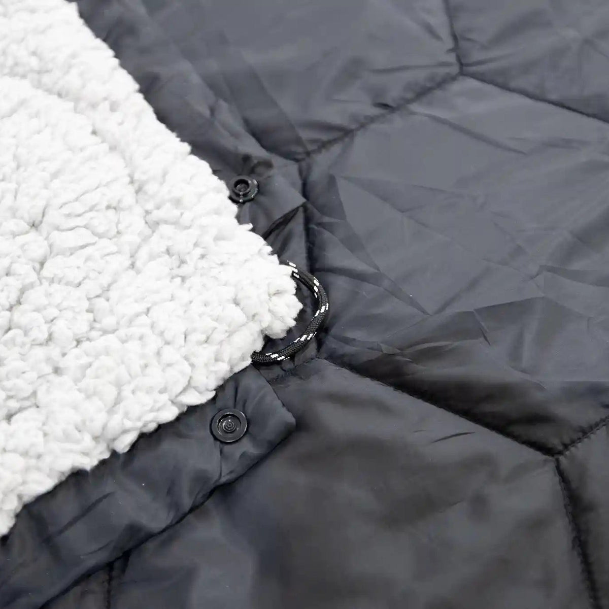 Freespirit Recreation Anywhere poncho and puff blanket