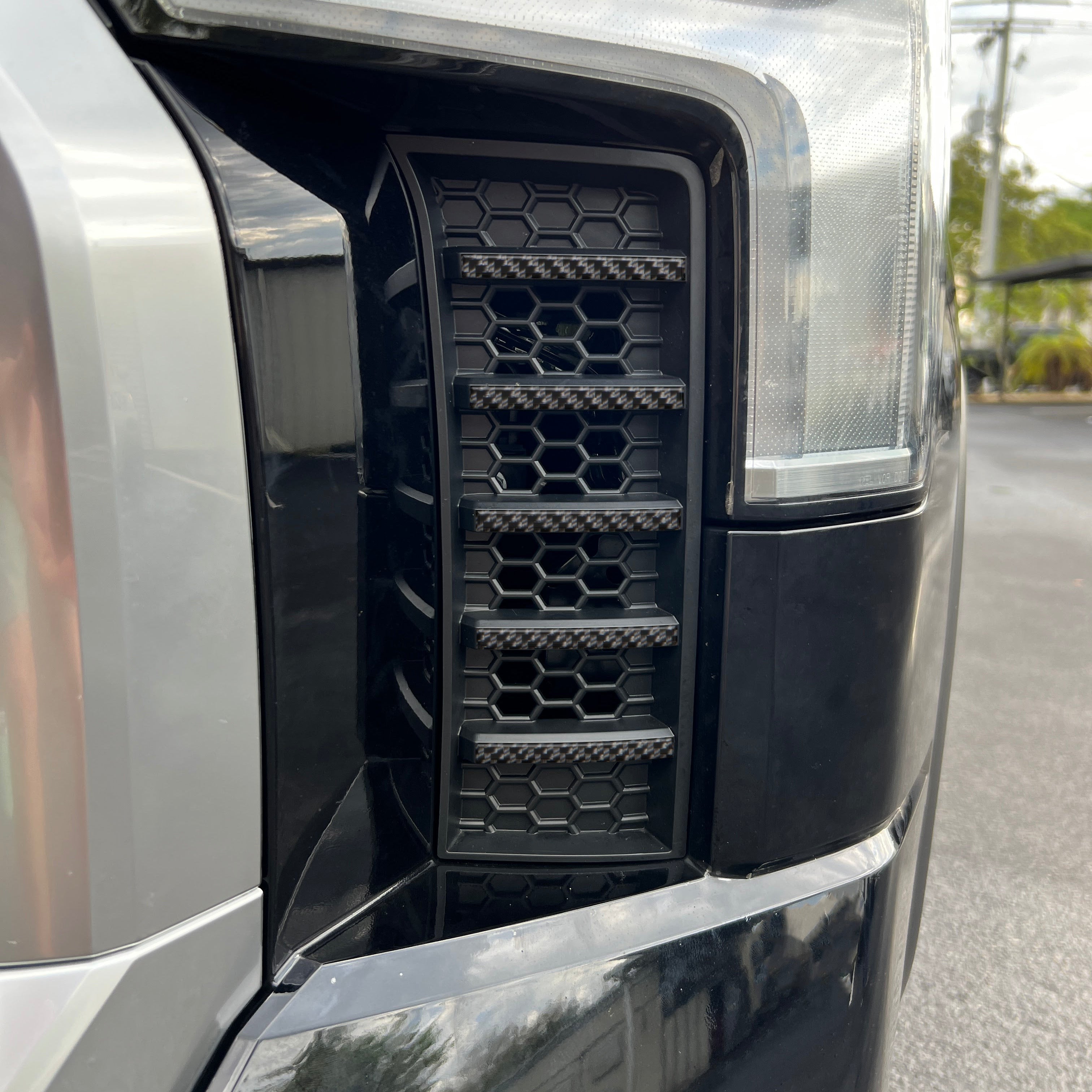 Side Air Intake Line Accent Trim Tundra (2022+)