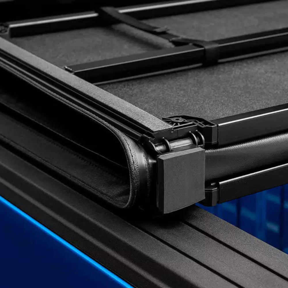 Hard Fold Tonneau Cover Tundra (2022+)