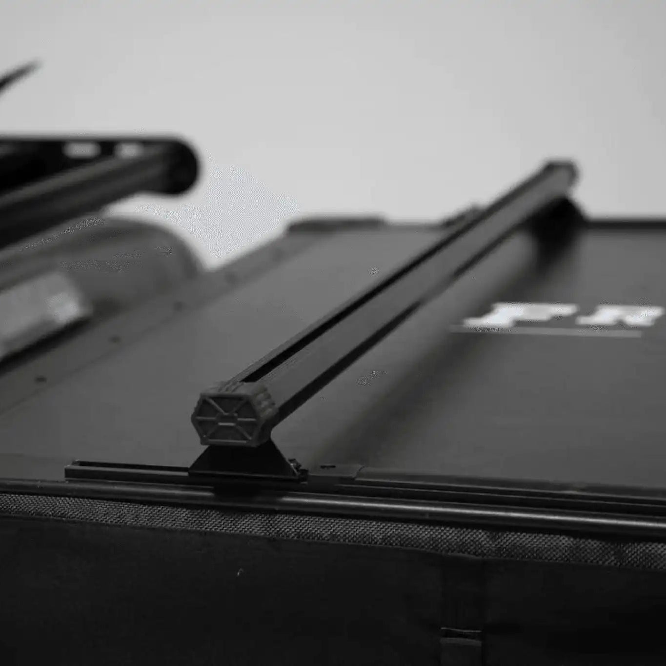 Lightweight Hard Shell - Crossbar Kits