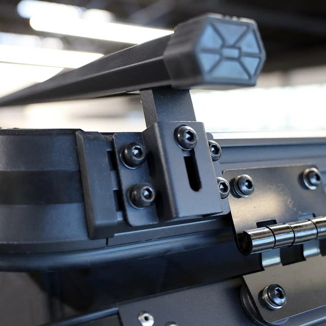 Lightweight Hard Shell - Crossbar Kits